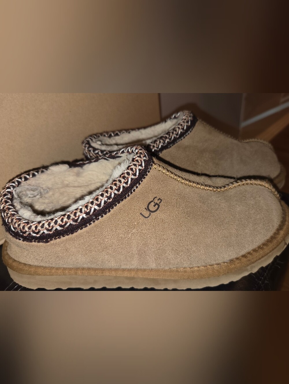 UGG Tasman II Chestnut Suede Size 8 Womens